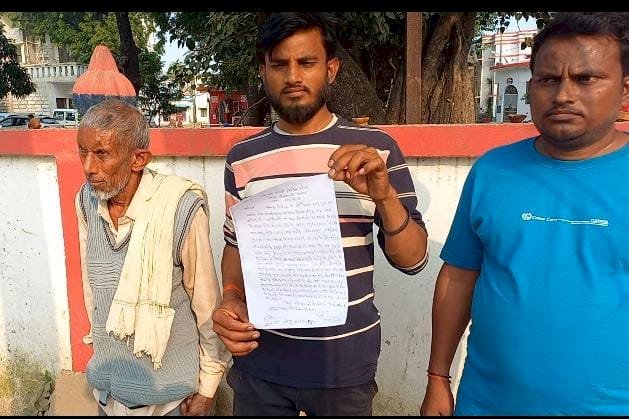 Raibareli-कोटरा बहादुरगंज में दबंगो ने घर में घुसकर बेटा और पिता को पीटा,मुकदमा दर्ज,,,,,?