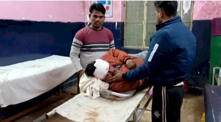 Raibareli-अज्ञात वाहन की टक्कर से बाइक सवार युवक घायल