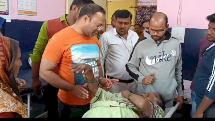 Raibareli-खेतों में काम कर रही वृद्ध महिला को जहरीले जंतु ने काटा हालत गंभीर