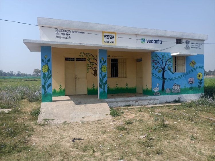 Raibareli-नौनिहालों की प्रथम पाठशाला आंगनवाड़ी केंद्रों पर लटकता मिला ताला