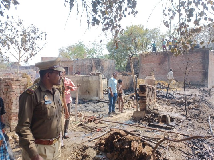 Raibareli-बच्चों के खेल में लगी आग ने मचाया तांड़व*