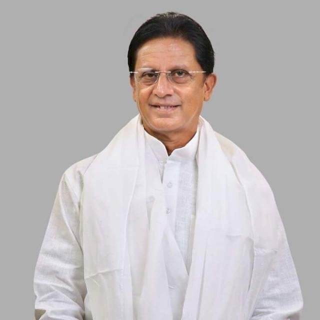 Raibareli-.तो शहीद के परिजनों को ढ़ांढस बंधाने व शोक संवेदना व्यक्त करने भी नहीं पहुंचे विधायक*