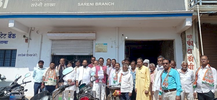 Raibareli-कांग्रेसियों ने किया धरना प्रदर्शन*