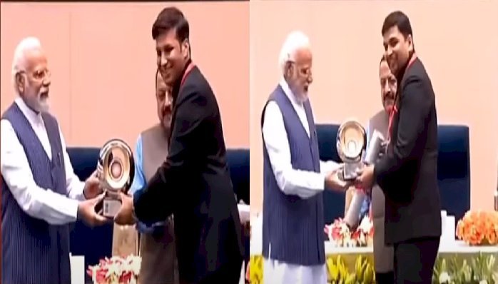 PM Modi ने यूपी कैडर के दो IAS अधिकारियों को किया सम्मानित, शिक्षा और कुपोषण के क्षेत्र में किया शानदार काम