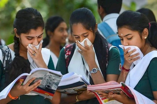 10वीं और 12वीं के रिजल्ट आने में अभी लगेगा समय, जानें छात्रों को कितना करना होगा इंतजार ?