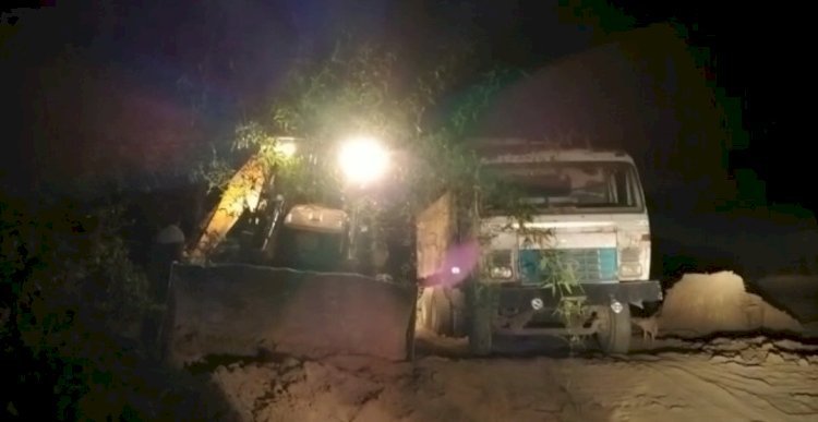 Raibareli-मिट्टी खनन माफियाओं के आगे नतमस्तक जिला प्रशासन 