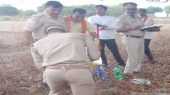 Raibareli-गांव से लगभग दो किलोमीटर दूर अधेड़ का मिला शव,जांच में जुटी पुलिस*