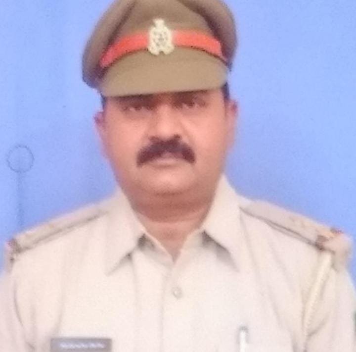 Raibareli-.तो सिर्फ पैसा ही है वन दरोगा महेंद्र बाबू का ईमान व धर्म