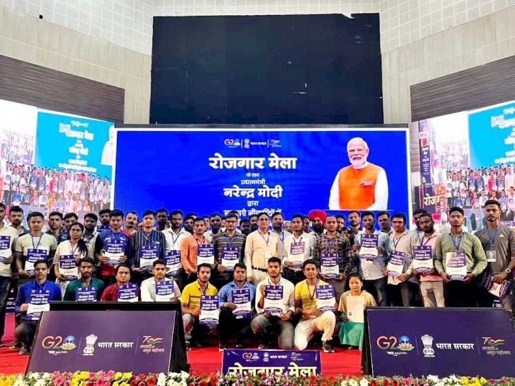 Raibareli-रेल कोच कारखाने के 55 लोगों को रोजगार मेले में मिला नियुक्ति पत्र*