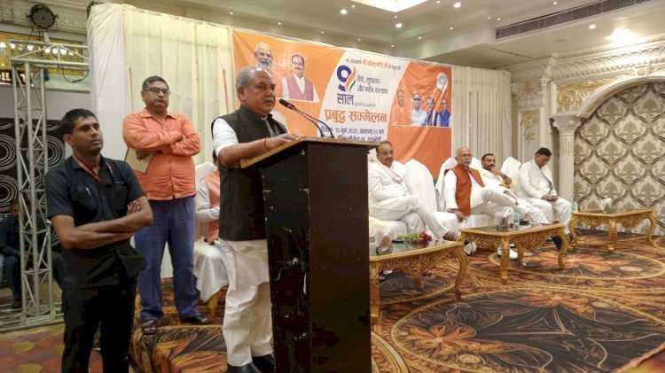 Raibareli-केंद्रीय मंत्री ने प्रबुद्ध वर्ग  केकार्यक्रम में की शिरकत