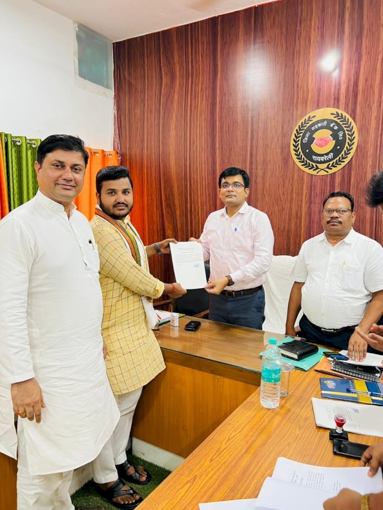 Raibareli-जिला पंचायत सदस्य राघवेंद्र प्रताप सिंह निर्विरोध बने जिला सहकारी बैंक रायबरेली के डायरेक्टर)