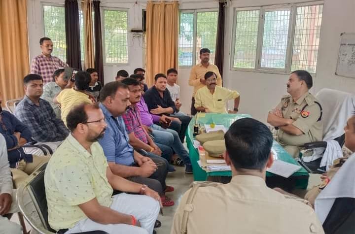 Raibareli-पुलिस अधीक्षक के आदेश पर सीओ ट्रैफिक ने की व्यापारियों की समस्या को दिलाया निजात