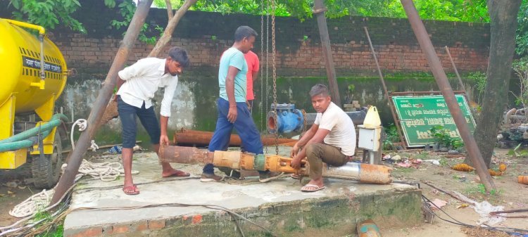 रायबरेली-पानी टंकी समर्सिबल पंप की मोटर बोरवेल में गिरी, कस्बे की जलापूर्ति बंद,,,,