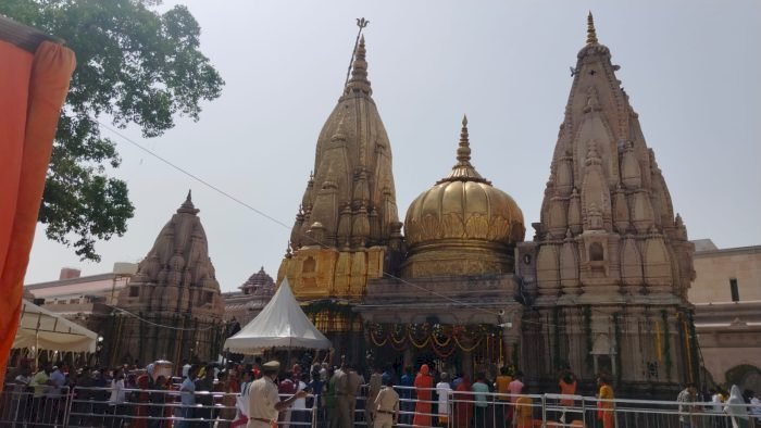 सावन में 1 करोड़ 63 लाख श्रद्धालुओं ने किया बाबा श्री काशी विश्वनाथ का जलाभिषेक, काशी के व्यापार में हुआ इज़ाफा