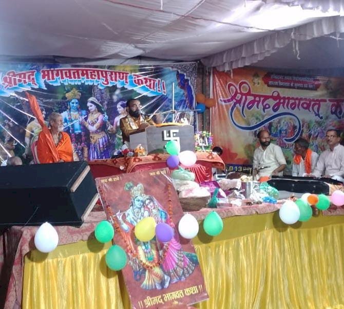 रायबरेली-भगवान श्री कृष्ण का गोकुल से मथुरा आगमन,कथा व्यास जयशंकर महाराज,,,,