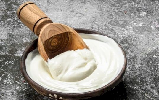 दही खाने से टलेगा इन गंभीर बिमारियों का खतरा, इसके फायदे जान रह जायेंगे हैरान !