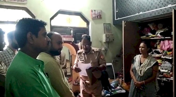 Raibareli-असलहा के बल पर लाखों की लूट