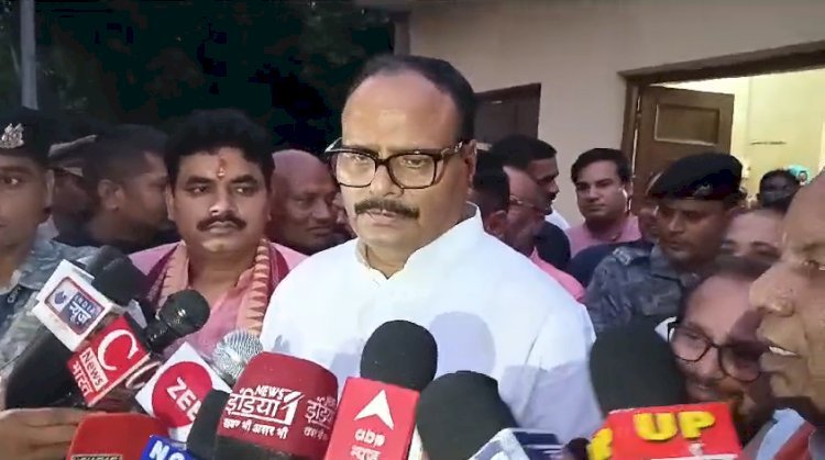 डॉ.घनश्याम तिवारी की हत्या पर बोले बृजेश पाठक – ”किसी भी कीमत पर हत्यारे को बख्शा नहीं जाएगा, मिलेगी कड़ी सजा”