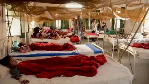 अस्पताल में लगातार बढ़ रही बुखार के मरीजों की संख्या