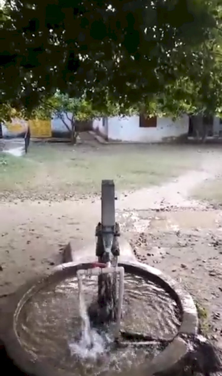 रायबरेली-प्रधानाध्यापक की लापरवाही आई सामने 