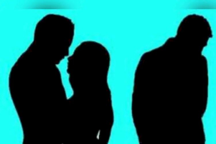 पति के बिना ही प्रेग्‍नेंट हो गई पत्‍नी, शख्‍स बोला- शिशु मेरा नहीं