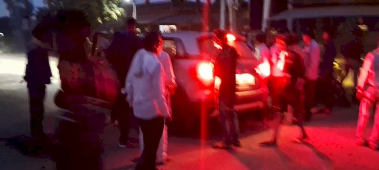 दुर्घटना-सड़क हादसे में तीन लोग हुए घायल,हालत गंभीर