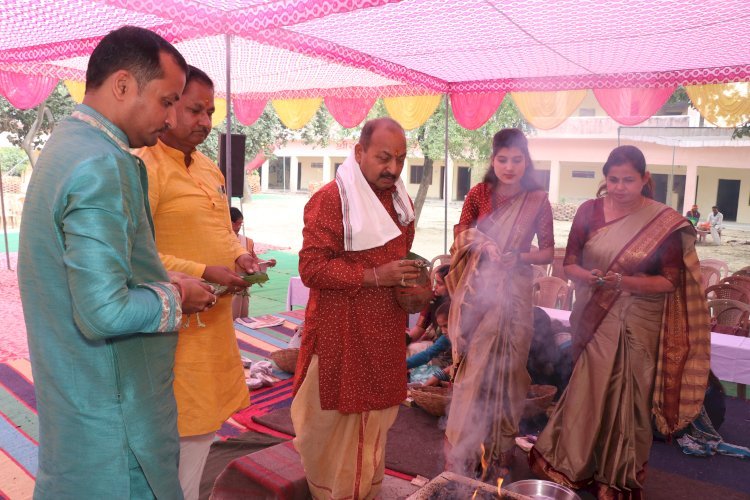 रायबरेली- दंडी स्वामी जगन्नाथ जी महाराज के प्रेरणाप्रद पावन स्मरण में भंडारे का किया गया आयोजन