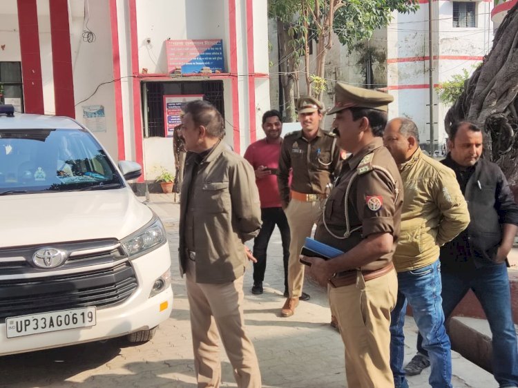 Raebareli:पुलिस अधीक्षक द्वारा थाना का आकस्मिक निरीक्षण किया गया