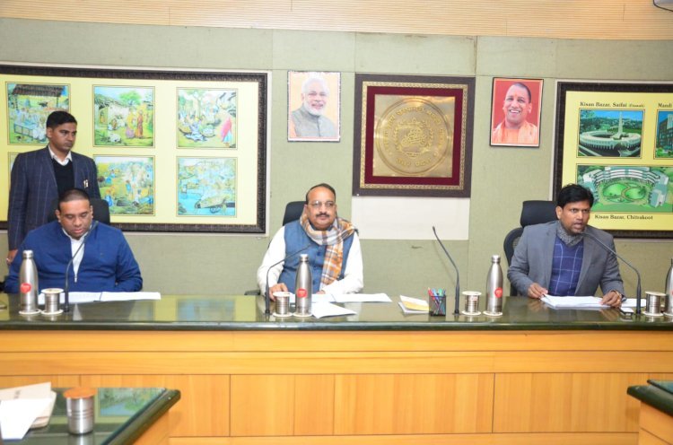 लखनऊ-मंत्री दिनेश प्रताप सिंह ने की मण्डी परिषद के विकास कार्यों की समीक्षा,,,