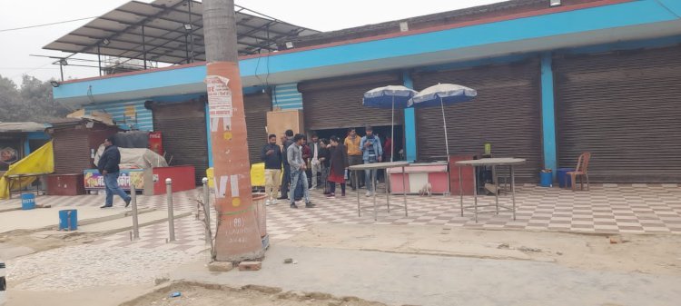 रायबरेली-बटोही रेस्टोरेंट की चटनी में निकला मरा चूहा,प्रशासन ने रेस्टोरेंट किया सीज,,,,