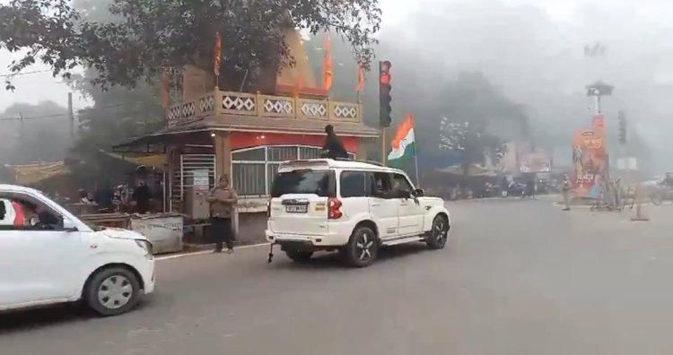 Raibareli-यातायात नियमो की धज्जियां,पुलिस को हुडदंगियों ने दी खुली चुनौती