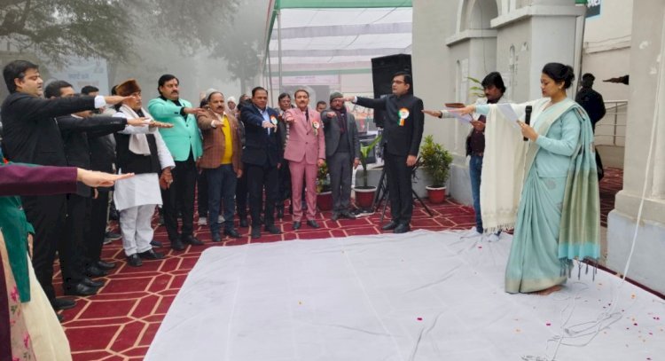 Raibareli-धूमधाम से मनाया गया 75वां गणतंत्र दिवस