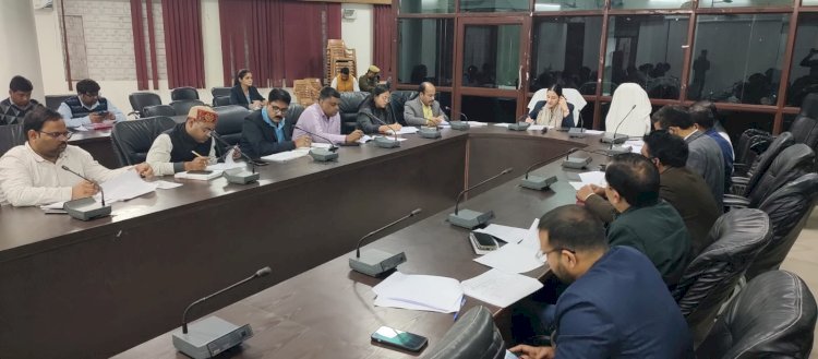 Raibareli-सीडीओ की अध्यक्षता में जिला स्तरीय परामर्शदात्री समिति की बैठक सम्पन्न