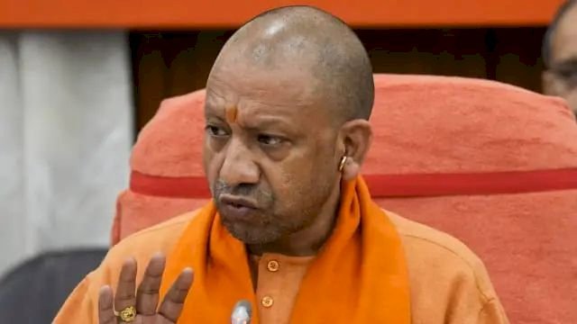 यूपी सरकार का बड़ा एक्शन: इन कर्मचारियों और अफसरों का नहीं होगा प्रमोशन, शासनादेश भी जारी