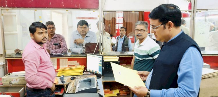 *पोस्टमास्टर जनरल कृष्ण कुमार यादव ने मिर्ज़ापुर में डाक सेवाओं की प्रगति का लिया जायजा, लक्ष्यों की प्राप्ति पर दिया जोर*