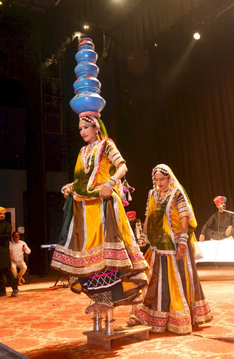 एनटीपीसी में राजस्थानी लोक संस्कृति ने जमाया होली का धमाल