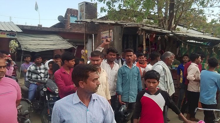 Raibareli-फल विक्रेता से दिन दहाड़े बदमाशो ने की लूट 