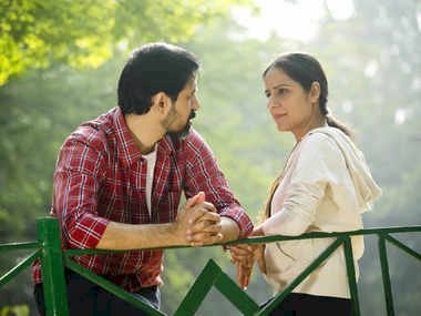 शादीशुदा महिला पर क्यों आ रहा लड़कों का दिल, रिलेशनशिप कोच से समझें वजह