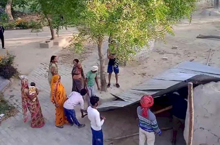 रायबरेली-पहले लगाई आग फिर उखाड़ कर फेंक दिया टीन शेड