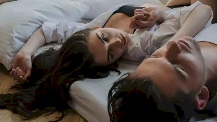 किसी काम का नही मेरा पति बुरी तरह फंस गई हूँ