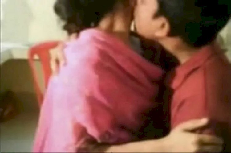 महिला टीचर्स छात्र के साथ बना रही थी सेक्स संबंध करने की प्लानिंग कपड़े उतारकर भेज दी तस्वीर