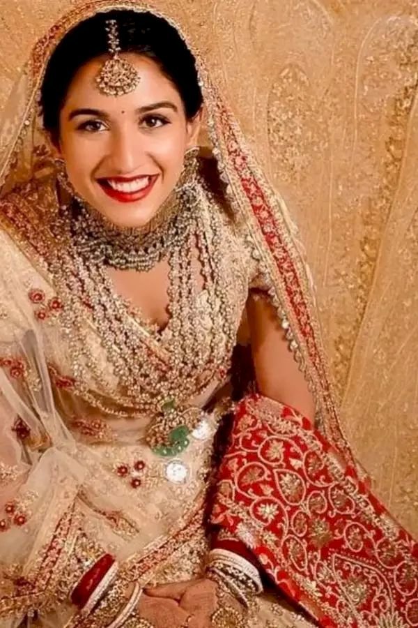 कौन हैं राधिका मर्चेंट? जानिए पढ़ाई, करियर और फैमिली से लेकर सब कुछ