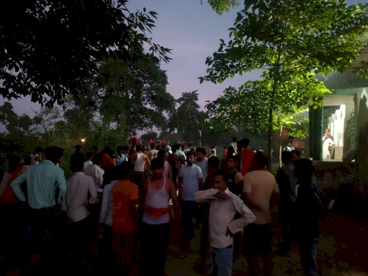 बड़ी खबर-मस्जिद के पास संचालित हो रहा पटाखा गोदाम में धमाका