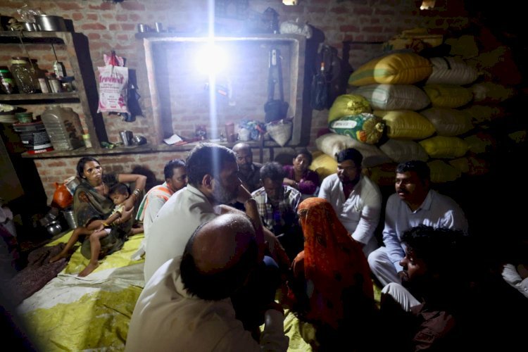 रायबरेली सांसद राहुल गाँधी ने मृतक के परिजनों से की मुलाकात,मृतका की माँ ने बताई यह बात?