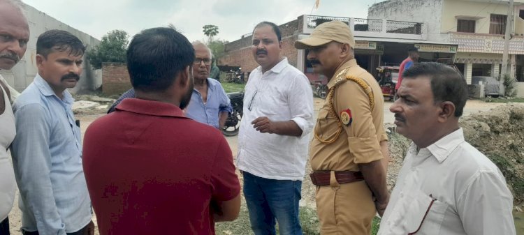 रायबरेली-दिनदहाड़े ट्रक ड्राइवर से चार लाख की लूट,,,,,?