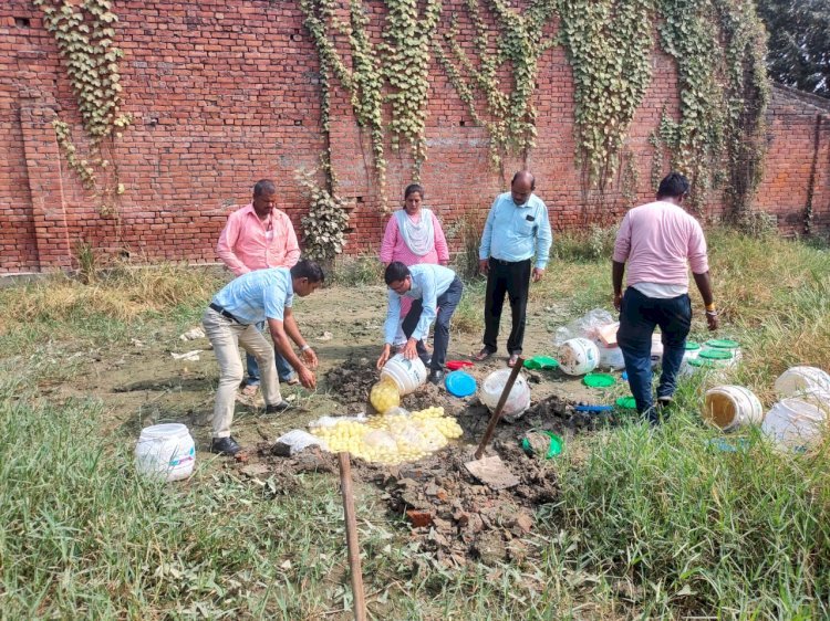 रायबरेली-ऊंचाहार में खाद्य सुरक्षा टीम को मिला 315 किलो संक्रमित छेना और 50 किलो बर्फी