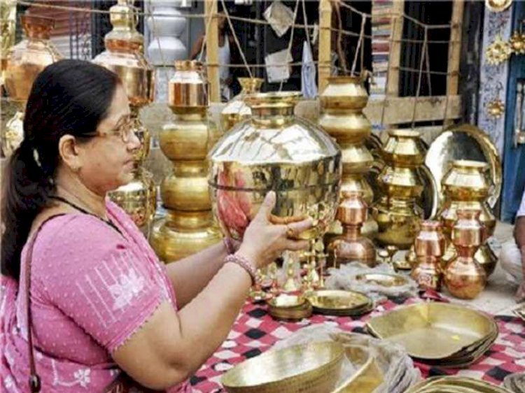 धनतेरस की इस अशुभ घड़ी में खरीदारी करने की ना करें गलती, वरना चौखट से लौट जाएंगी मां लक्ष्मी!