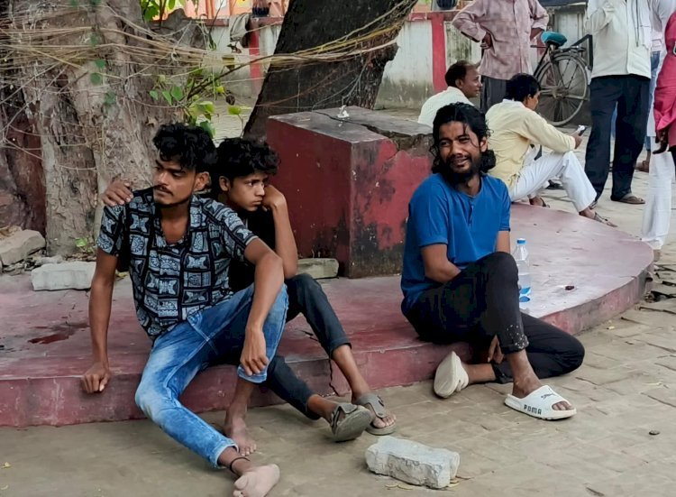 रायबरेली-तेज रफ्तार डंपर ने अनियंत्रित होकर रौंदा मौत, एक घायल,,,,