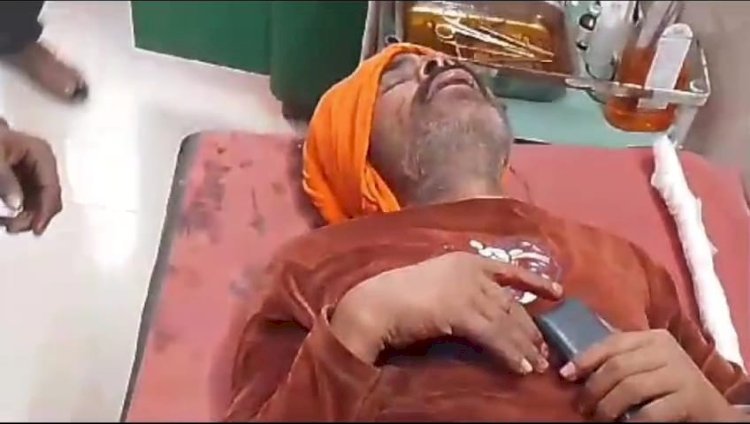 रायबरेली-घायल अवस्था में सड़क के कनारे मिला अधेड़