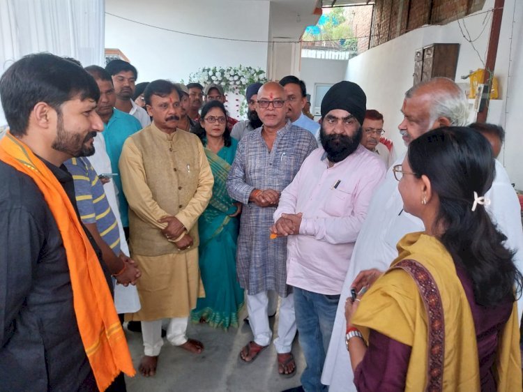 Raibareli-व्यापारियों का नही होना चाहिए शोषण: संदीप बंसल